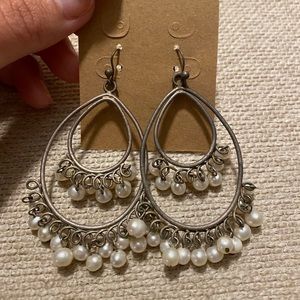 Pearl dangle earrings